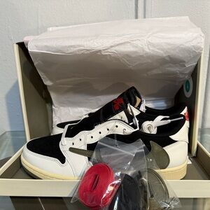 Travis Scott Jordan 1 low olive